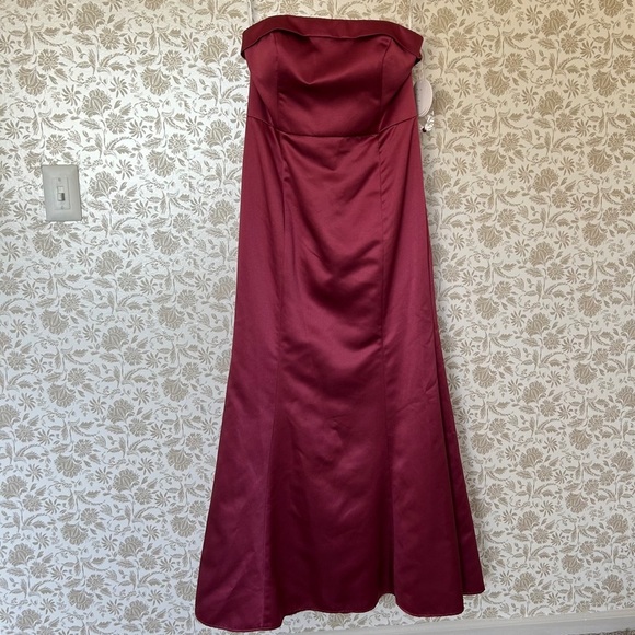 Wtoo by Watters Ayla Dress Cerise Size 12 NWT Strapless Gown with Bow - Picture 5 of 6